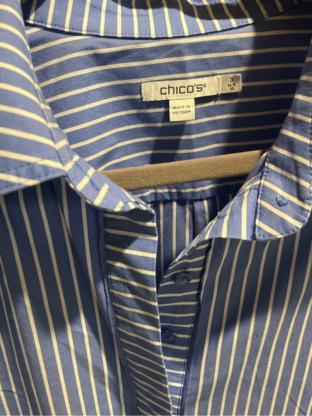41. WOMENS CHICO’S 3/XL DETAIL DRESS - Picture 2 of 5
